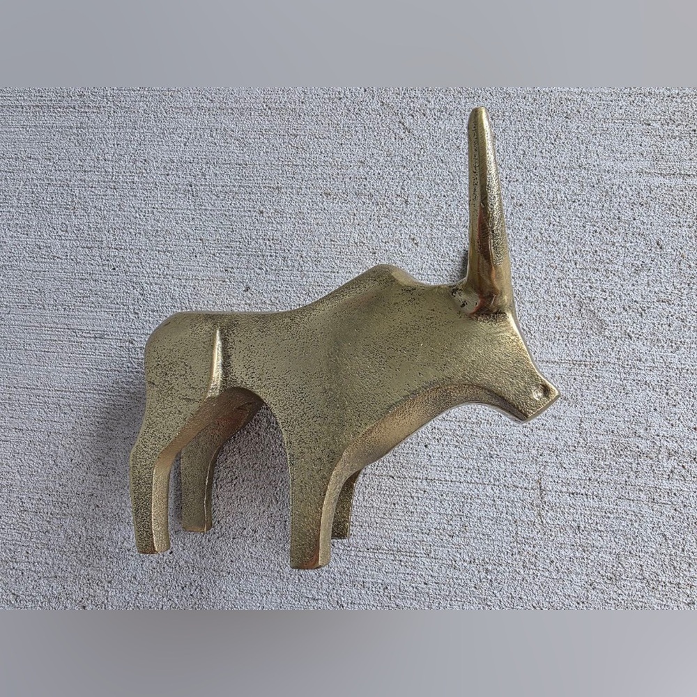Vintage Mid Century Modern Solid Brass Bull Figurine 6”Abstract Animal Sculpture - Picture 2 of 8